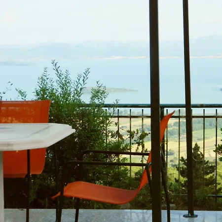 Lina Holiday home